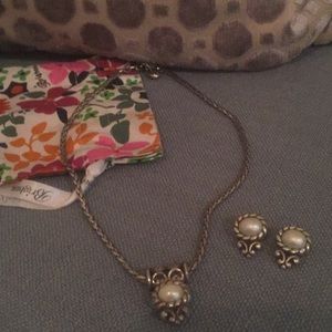 Brighten necklace and earrings